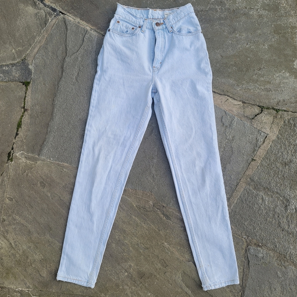 *****SOLD*****Vintage Levi's 512 Jeans Light Wash Size 23